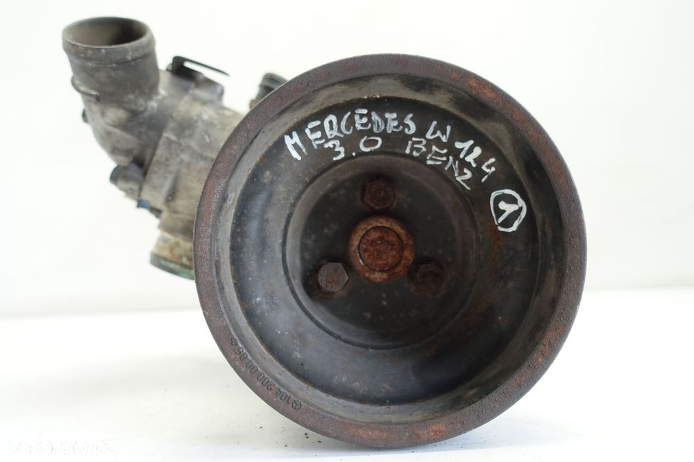 Mercedes W124 3.0 24V POMPA WODY R1042030274 - 1