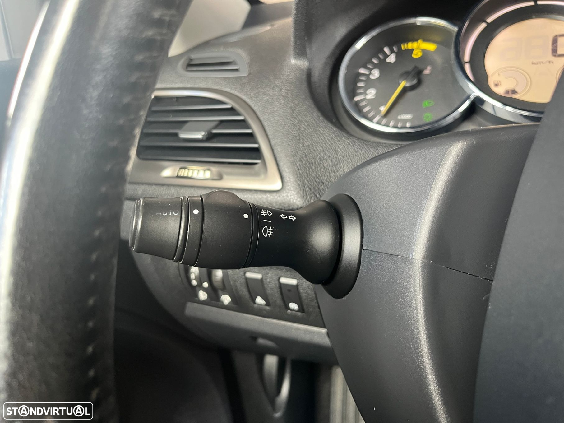 Renault Mégane Sport Tourer 1.5 dCi Comfort SS - 20