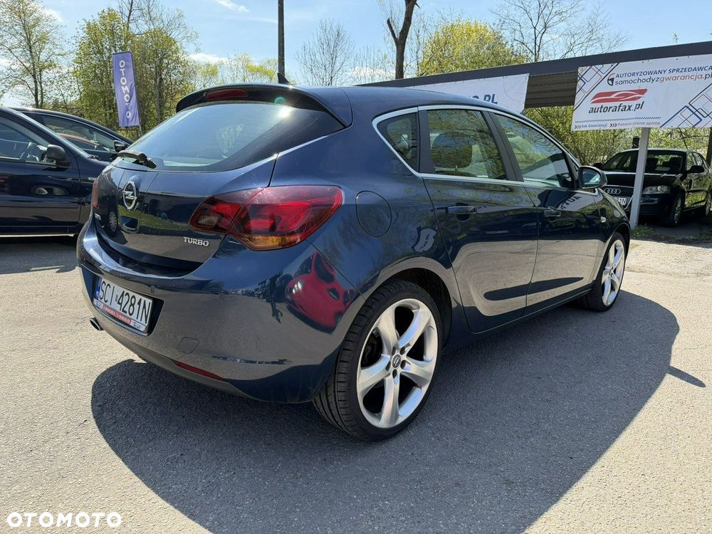 Opel Astra 1.4 Turbo Innovation - 11