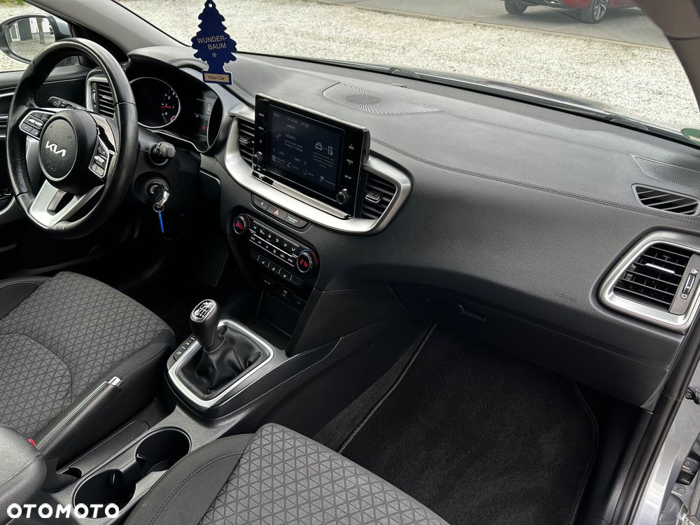 Kia Ceed 1.5 T-GDI OPF Vision - 23