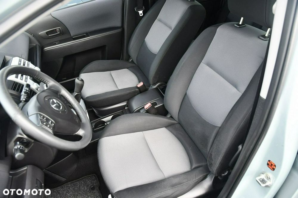 Mazda 5 - 13