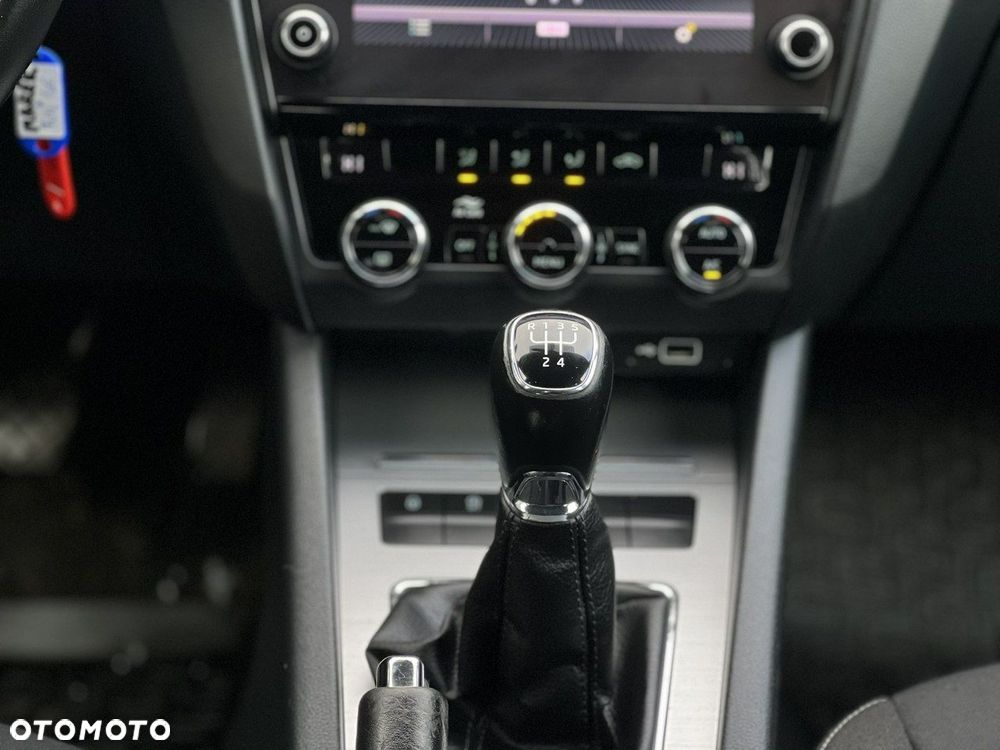 Skoda Octavia 1.6 TDI Ambition - 14