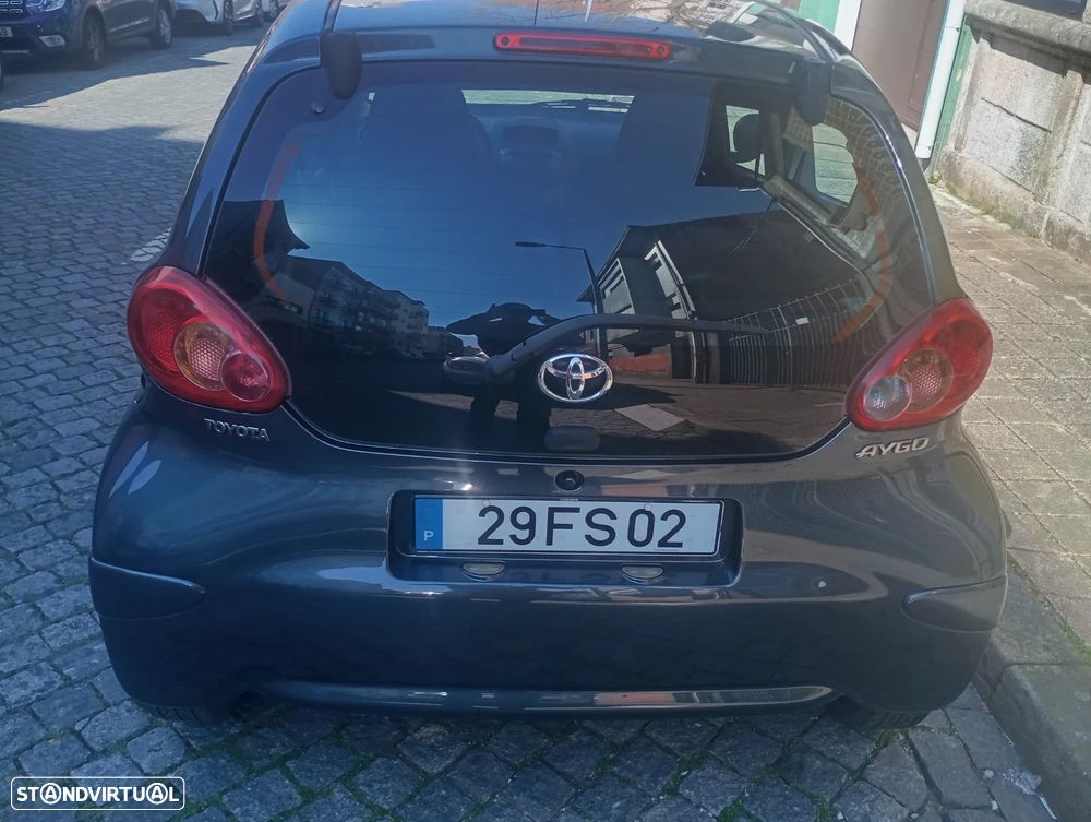 Toyota Aygo 1.0 + AC+VSC - 2