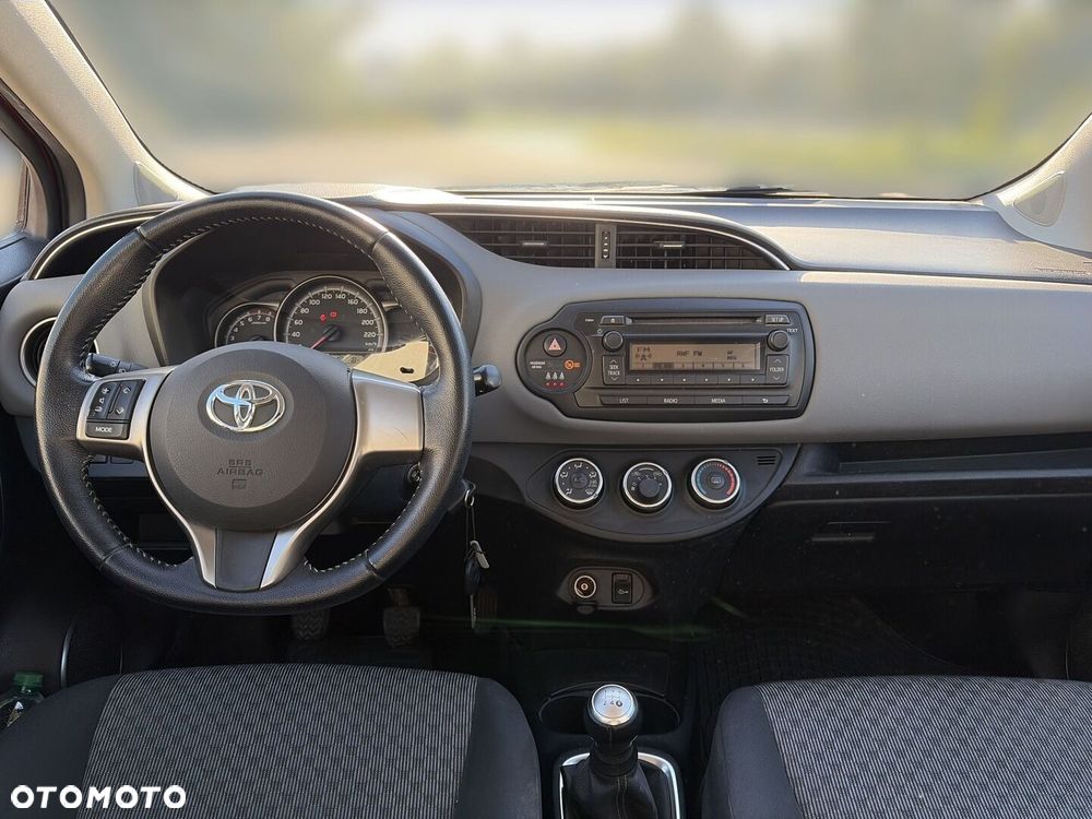 Toyota Yaris 1.0 Active EU6 - 4