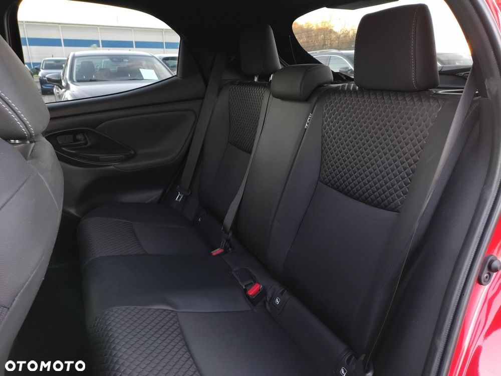 Toyota Yaris - 23