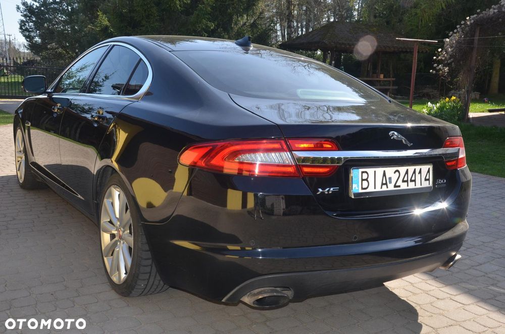 Jaguar XF 3.0 V6 Kompressor AWD - 4