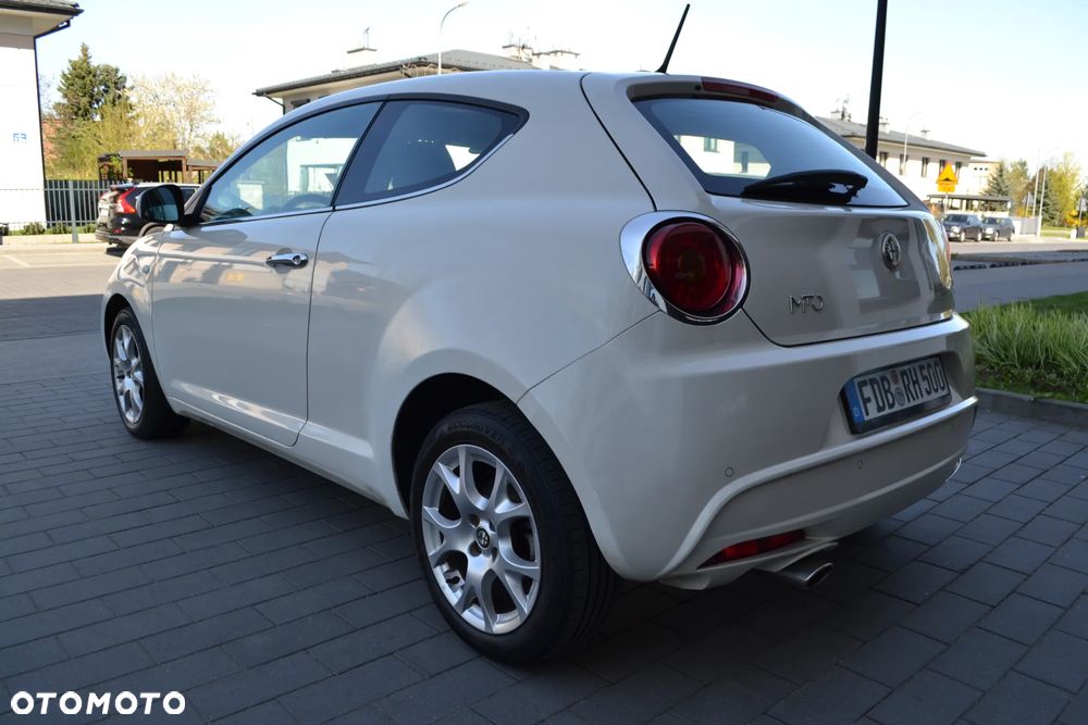 Alfa Romeo Mito 1.4 16V - 11