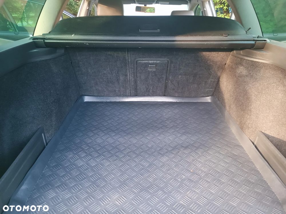 Volkswagen Passat 2.0 TDI 4Mot Highline - 35