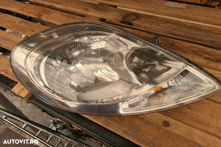 Suport far dreapta Opel Vivaro A (facelift)  [din 2006 pana  2014] seria Minivan 2.0 CDTI L1H1 2700 - 2