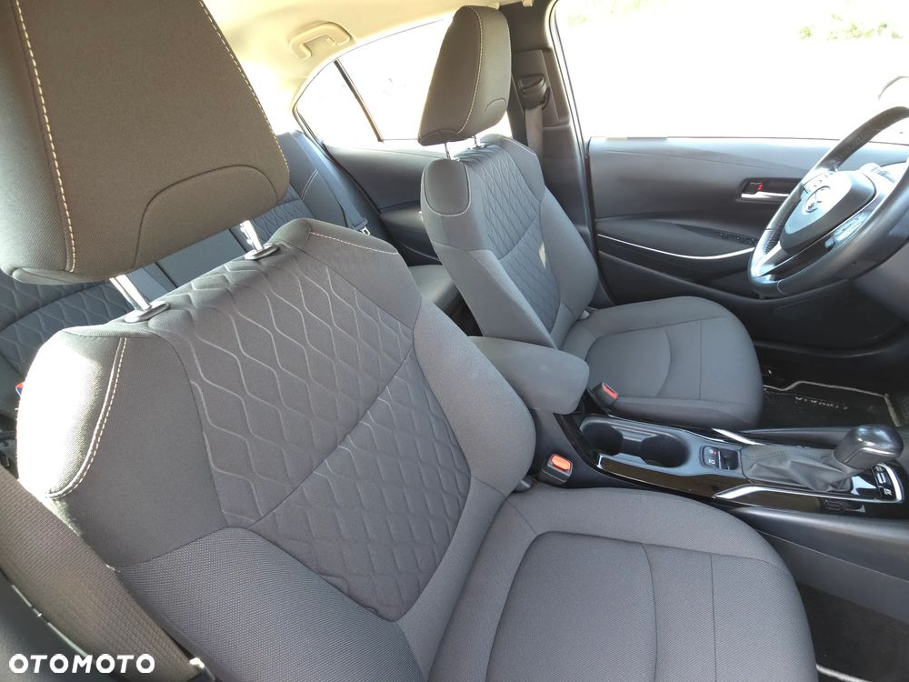 Toyota Corolla 1.8 Hybrid Comfort - 18