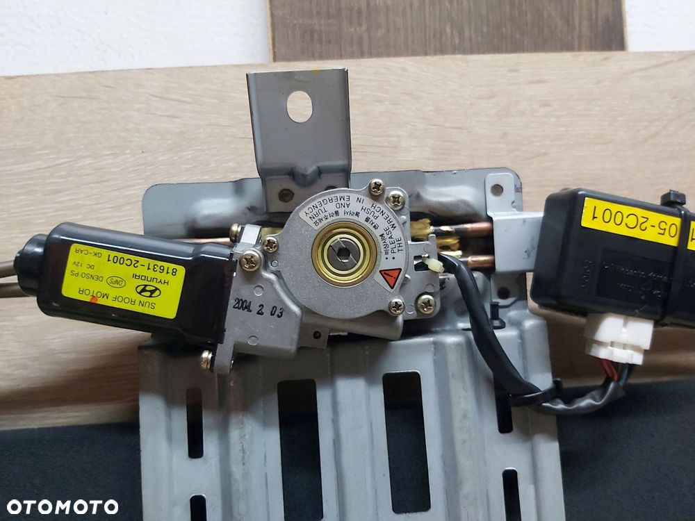 HYUNDAI COUPE II Tiburon Szyberdach szklany - 3