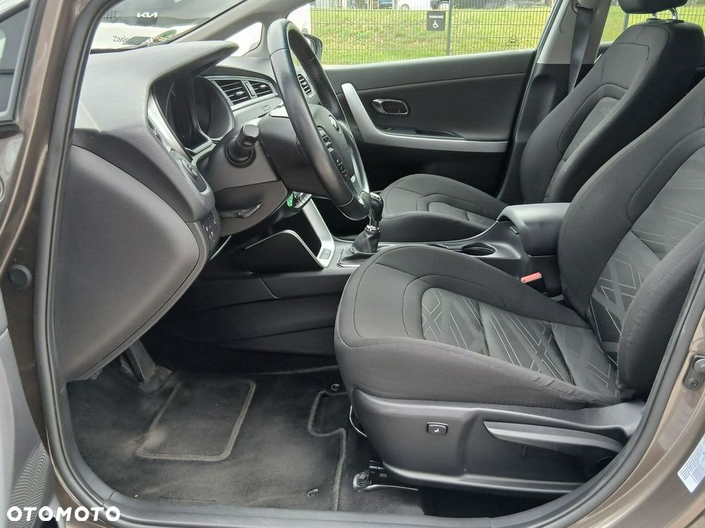 Kia Ceed 1.6 GDI Smart Plus - 17