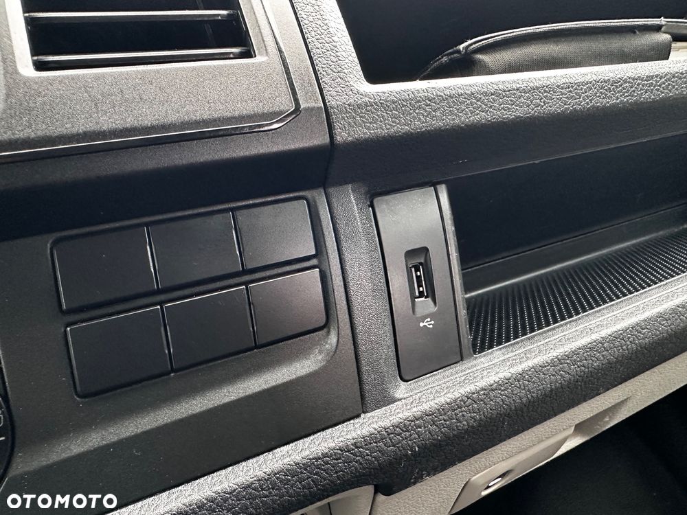 Volkswagen Transporter T6 Long Brygadówka - 24