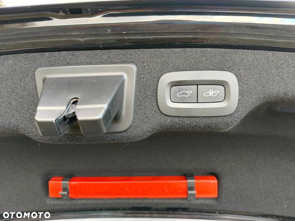 Volvo S90 D3 R-Design - 19