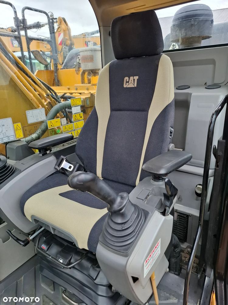 Caterpillar CAT 320 EL - 25