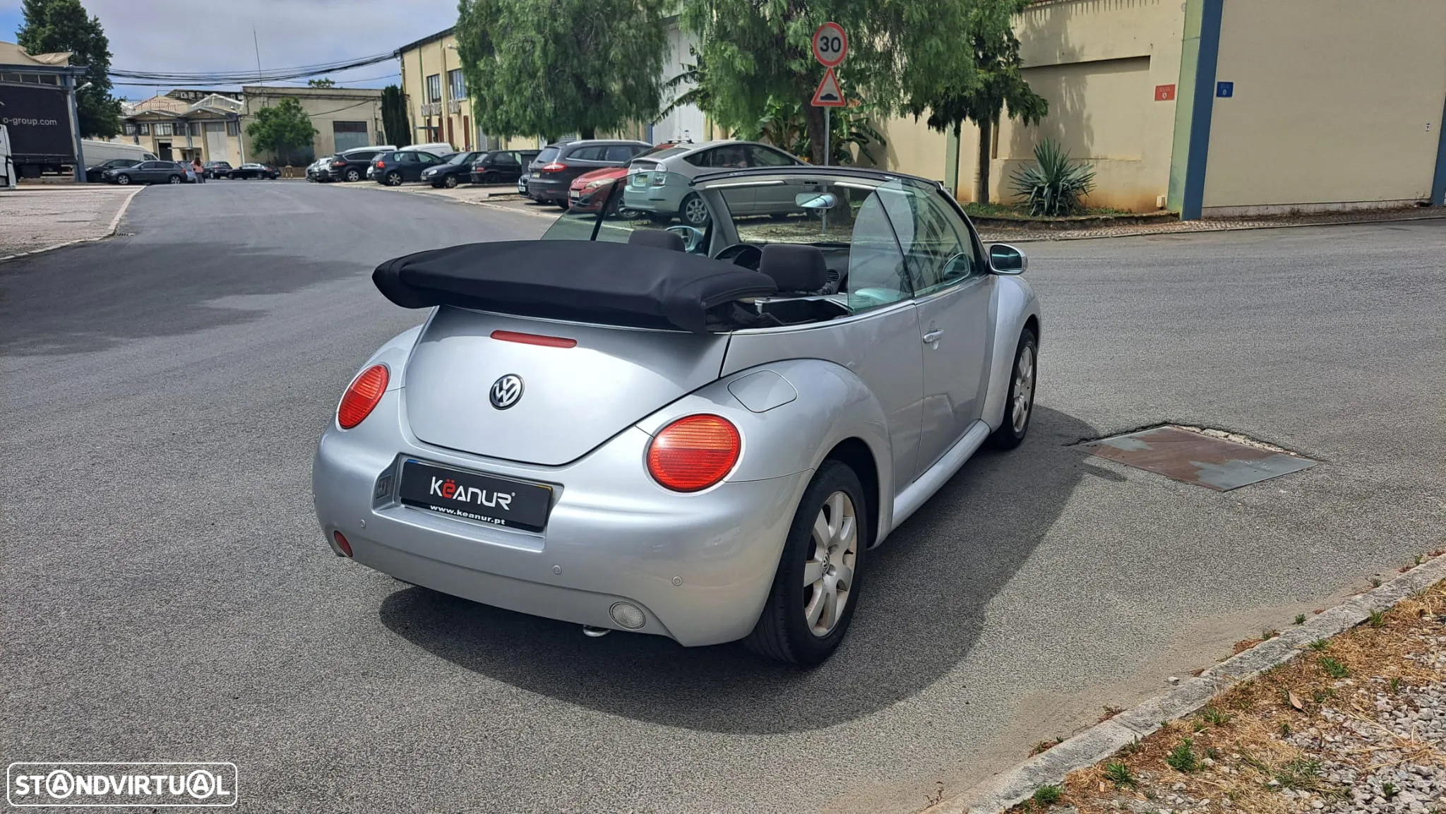 VW New Beetle Cabriolet 1.9 TDi - 21