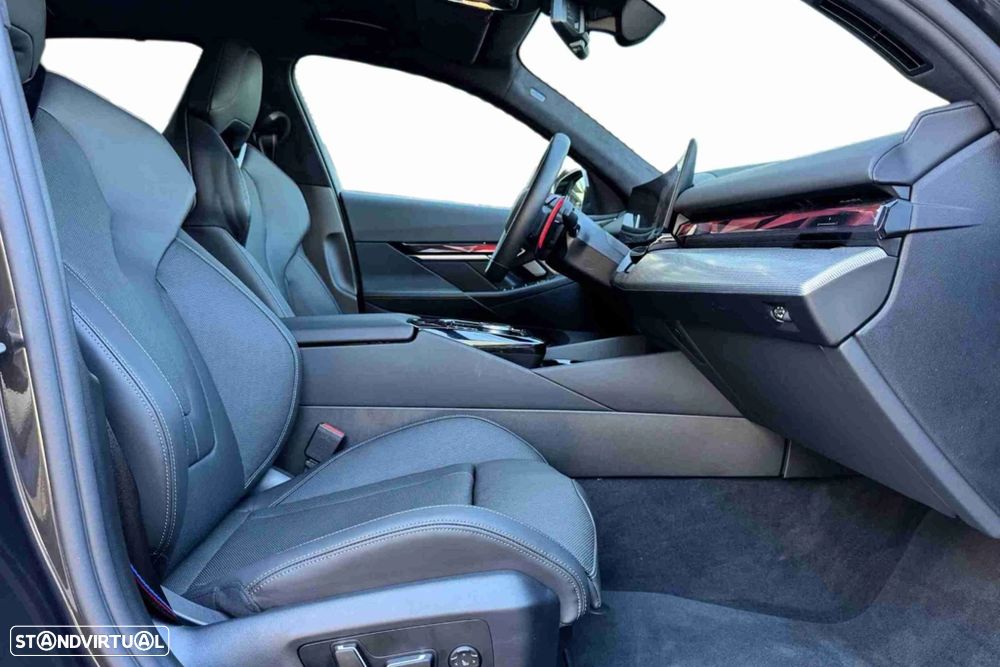 BMW i5 - 7