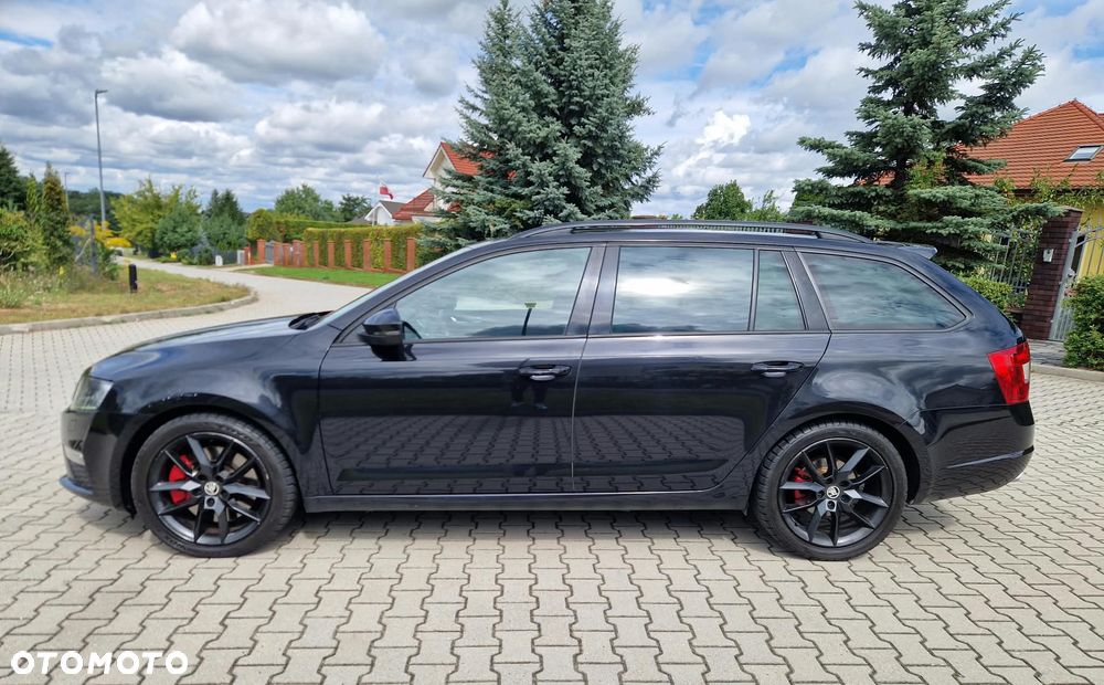 Skoda Octavia 2.0 TDI DSG RS - 20