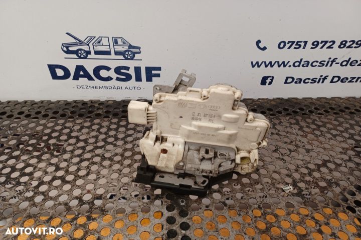 Broasca usa fata stanga 3C1837015A Volkswagen VW Passat B6 [2005 - 20 - 1