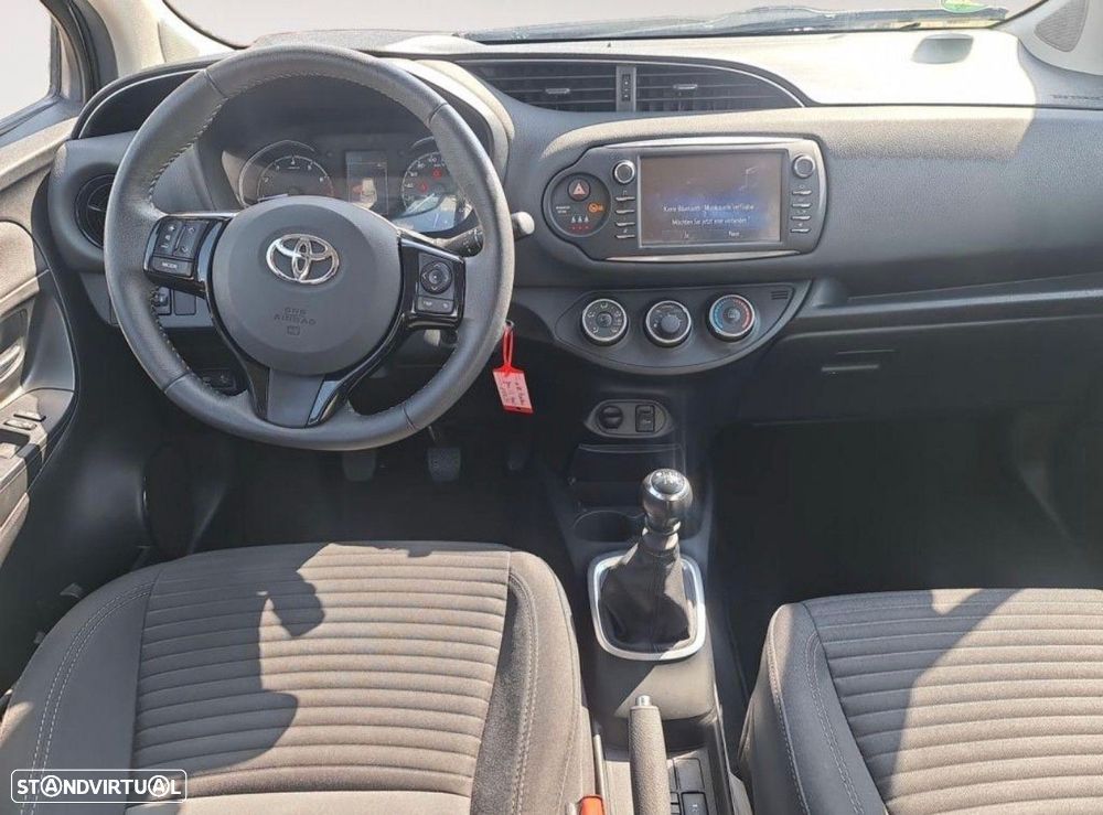 Toyota Yaris 1.0 VVT-i Exclusive - 6