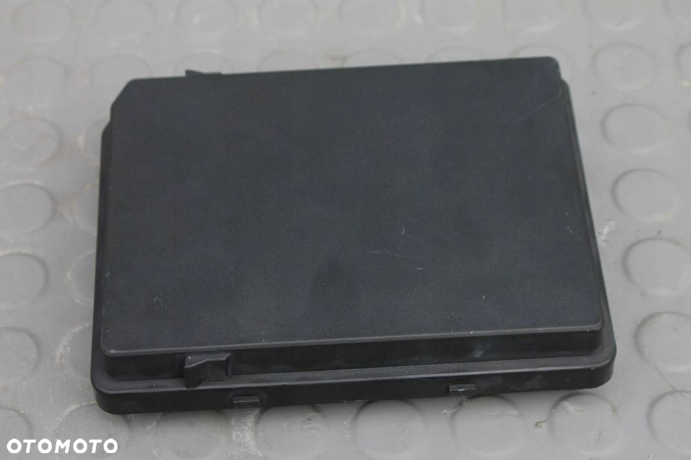 skrzynka bezpieczników moduł nissan qashqai iii j12 1.3 automat 21- - 2