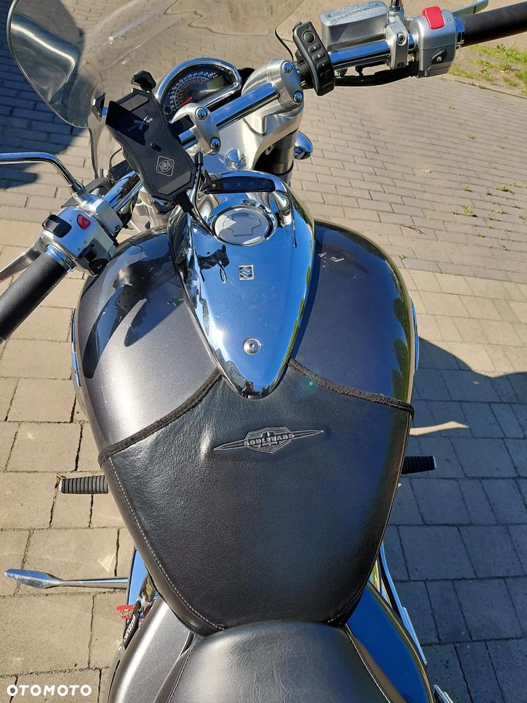 Suzuki Boulevard - 9