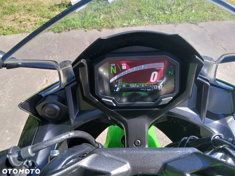 Kawasaki Ninja - 4