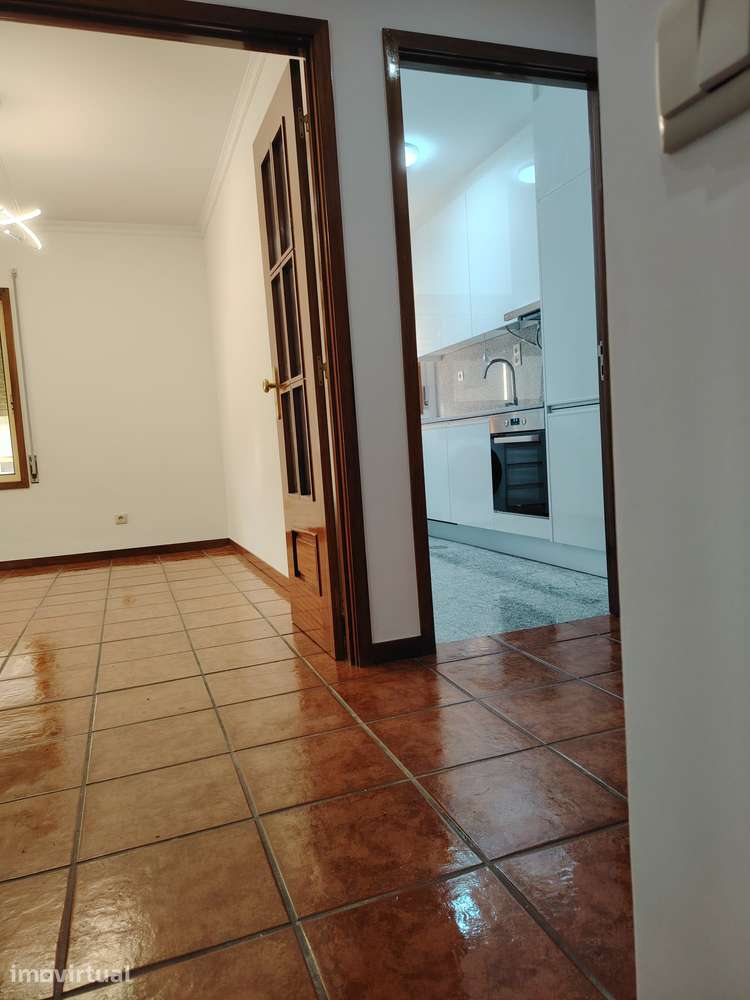 Apartamento, T2, lugar garagem em Canidelo - Grande imagem: 5/16