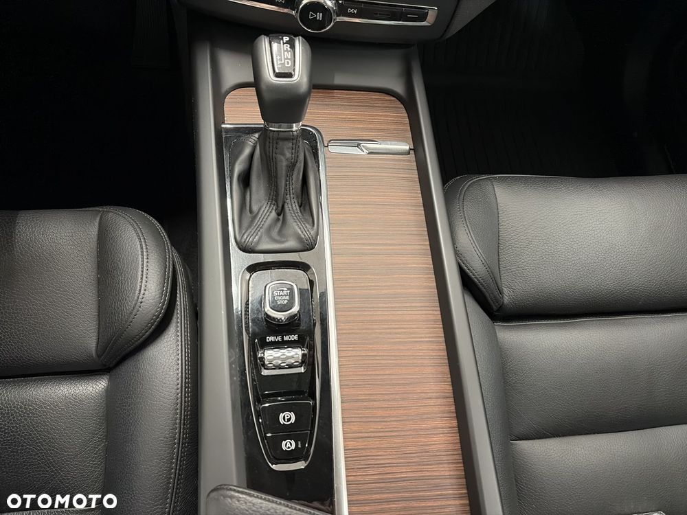Volvo XC 60 - 19