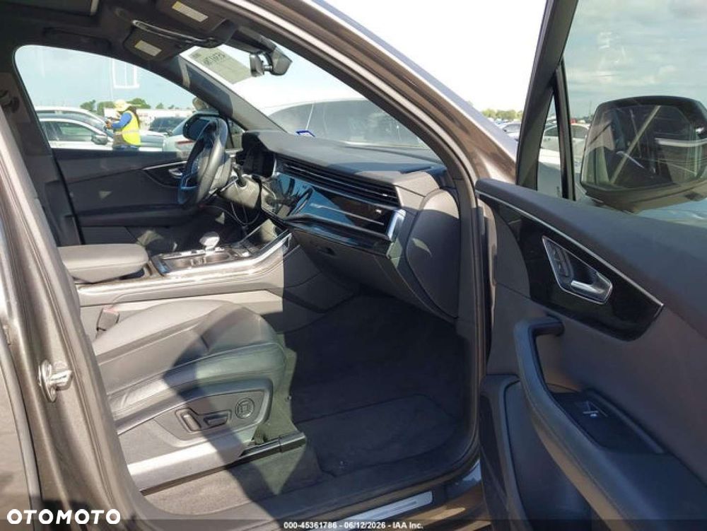 Audi Q7 - 10