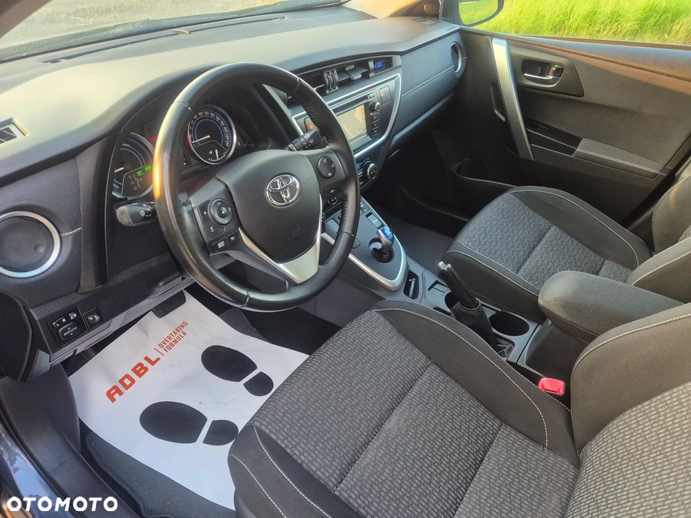 Toyota Auris 1.8 HSD Luna - 30