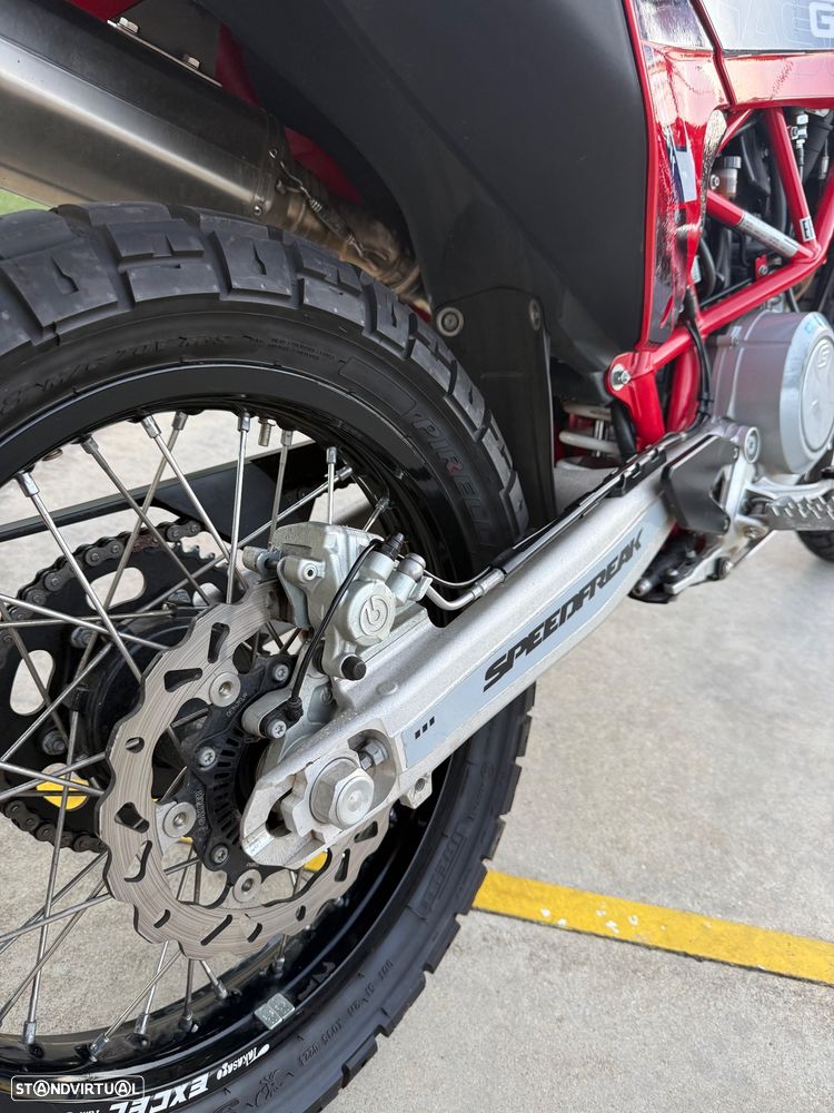 GasGas EC 700 Rally Raid - 6