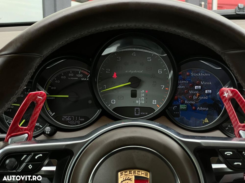 Porsche Cayenne - 23