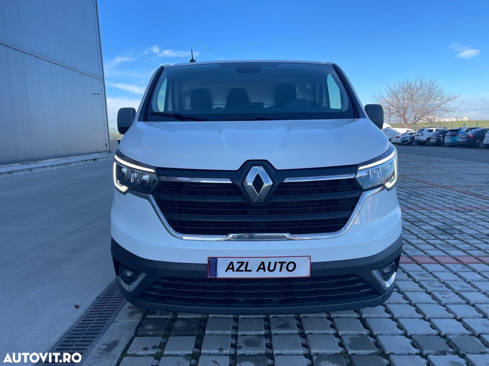 Renault Trafic - 2