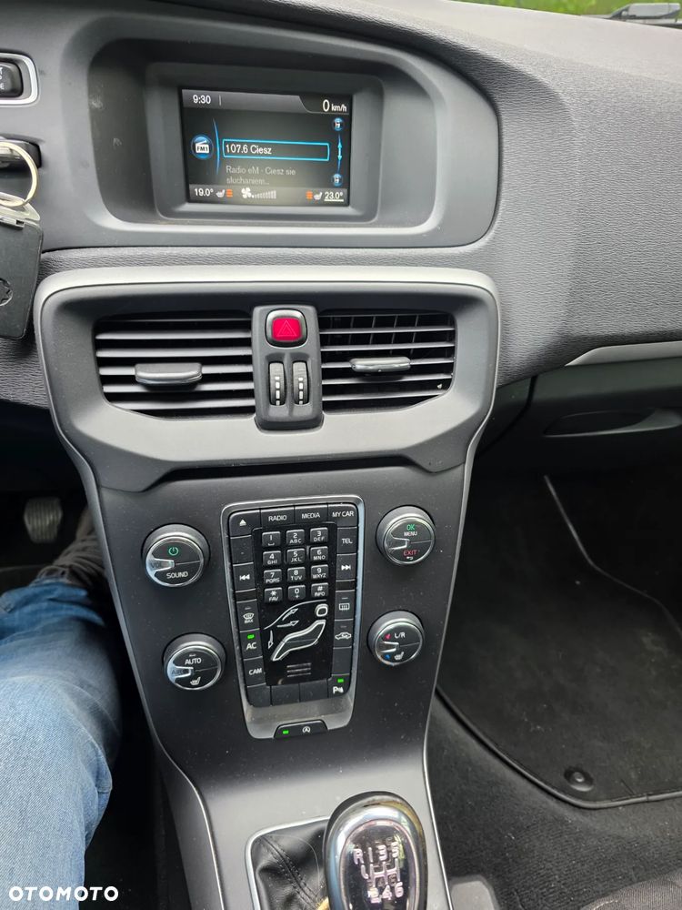 Volvo V40 T3 Kinetic - 8