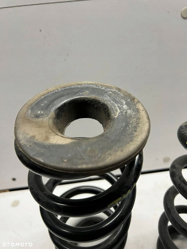 Sprężyna przednia 2.0 TFSI Audi S3 8P SB 5d PRZÓD - 3