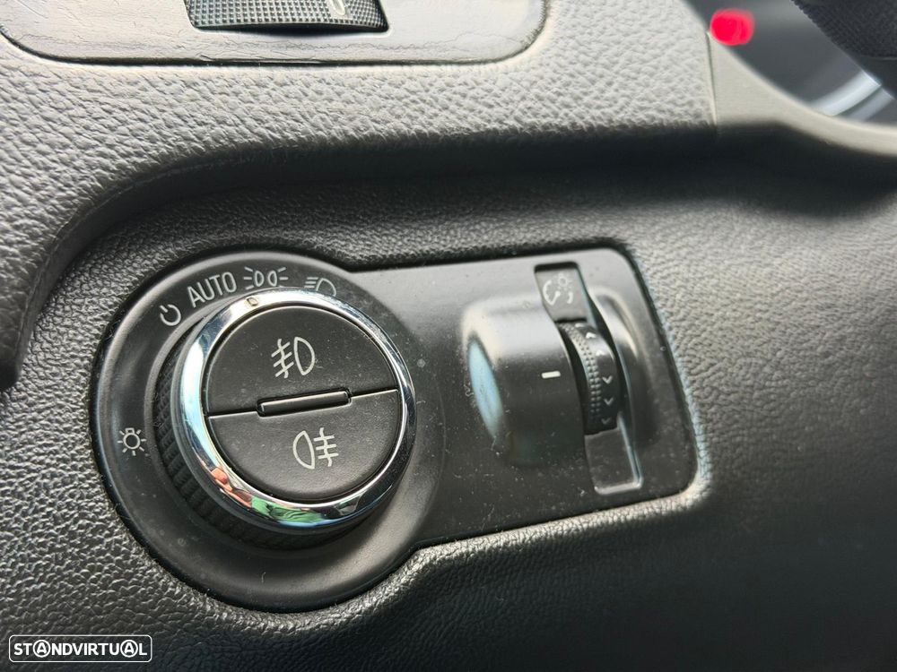 Opel Insignia 2.0 CDTI Cosmo ecoFLEX - 12