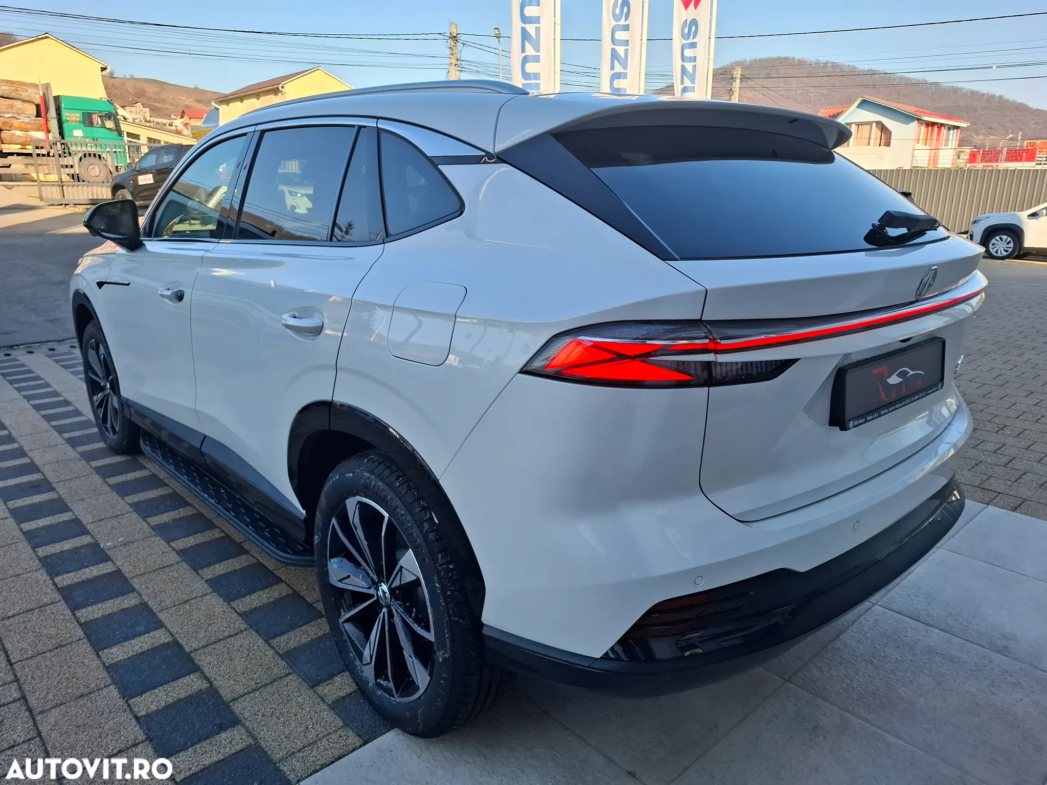 MG EHS 1.5 T-GDi AT PHEV Exclusive - 6