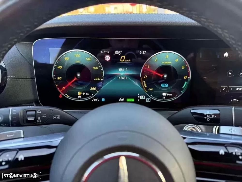 Mercedes-Benz E 300 de 4Matic 9G-TRONIC AMG Line - 22
