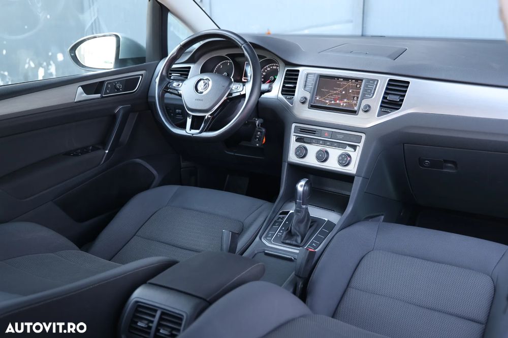 Volkswagen Golf 1.6 TDI DPF BMT DSG Trendline - 17