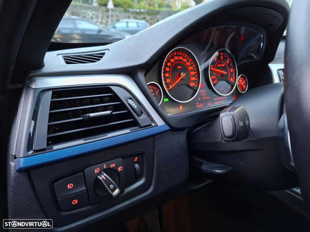 BMW 320 d Auto Pack M - 22