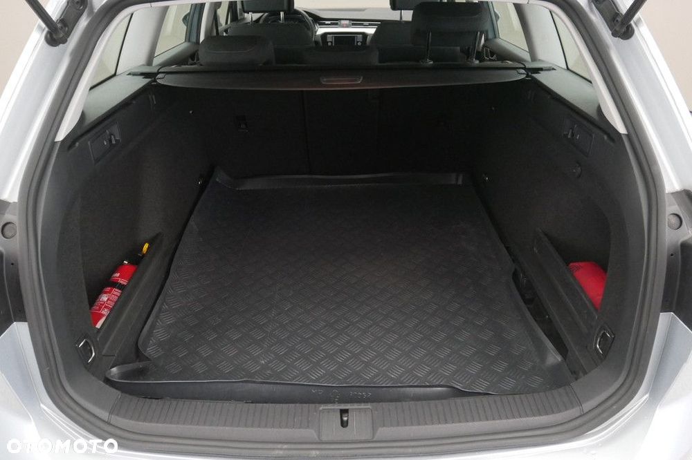 Volkswagen Passat 1.5 TSI EVO Business DSG - 16