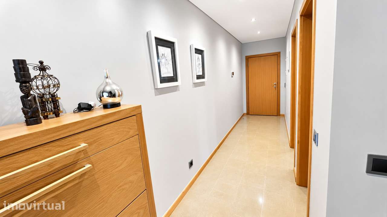 Moradia T2+2 com piscina em condomínio privado | Albufeira | 204 m² - Grande imagem: 3/25