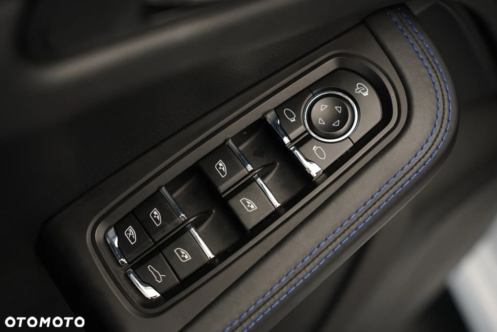 Porsche Macan Standard - 15