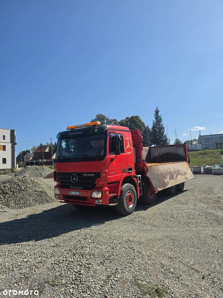 Mercedes-Benz Actros - 3
