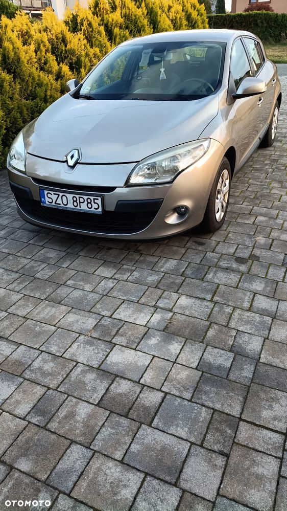 Renault Megane 2009 photo 2
