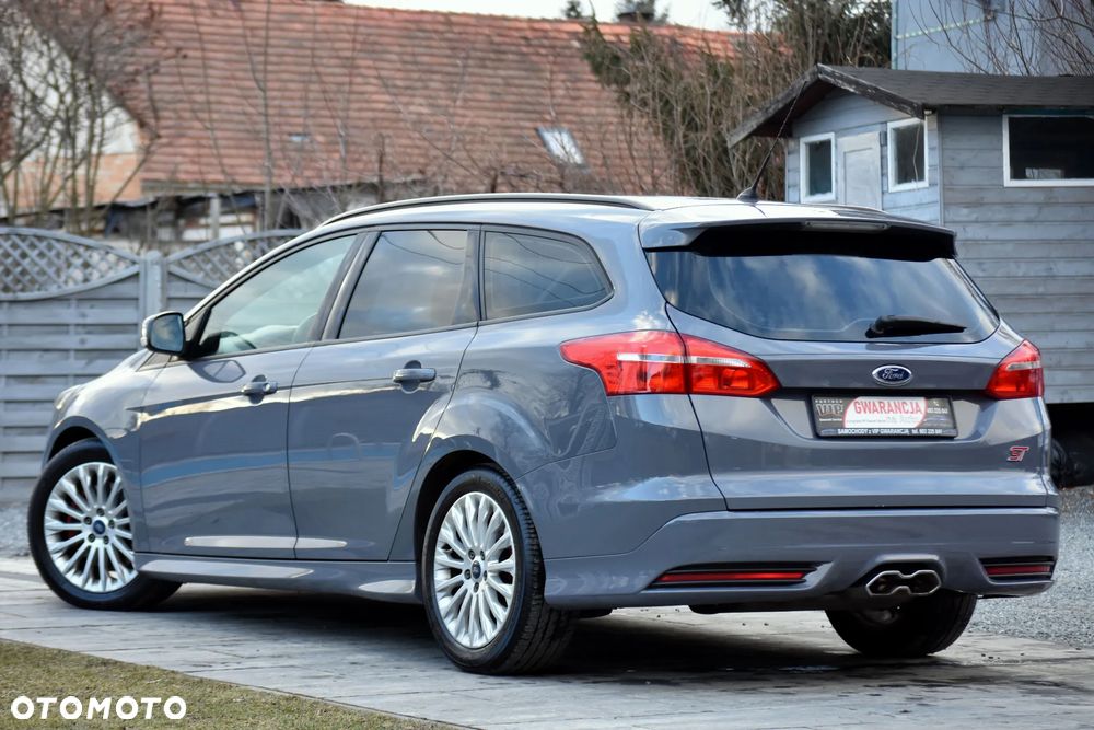 Ford Focus 2.0 TDCi ST - 15