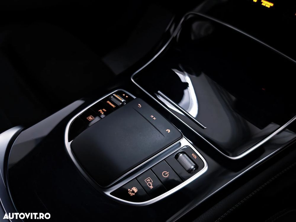 Mercedes-Benz GLC 300 de 4Matic 9G-TRONIC - 11