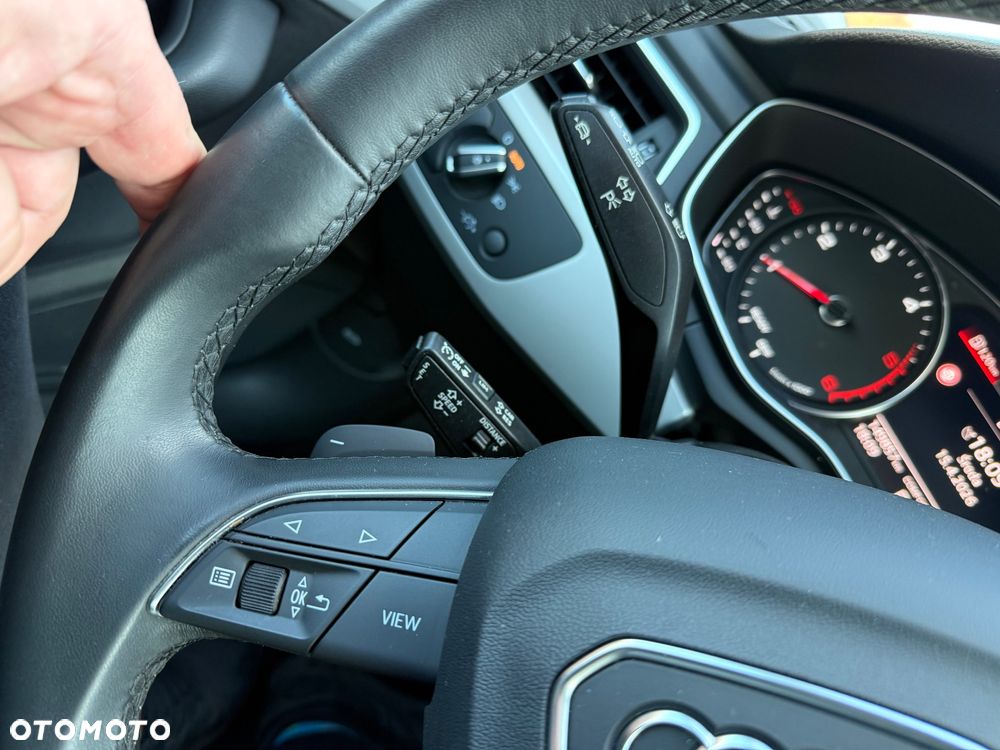 Audi A4 Avant 40 TDI quattro S tronic - 23