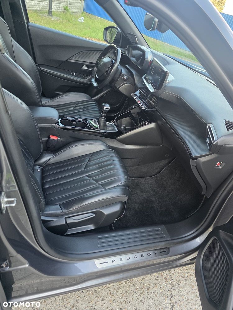 Peugeot 2008 1.2 PureTech GT Line S&S - 14
